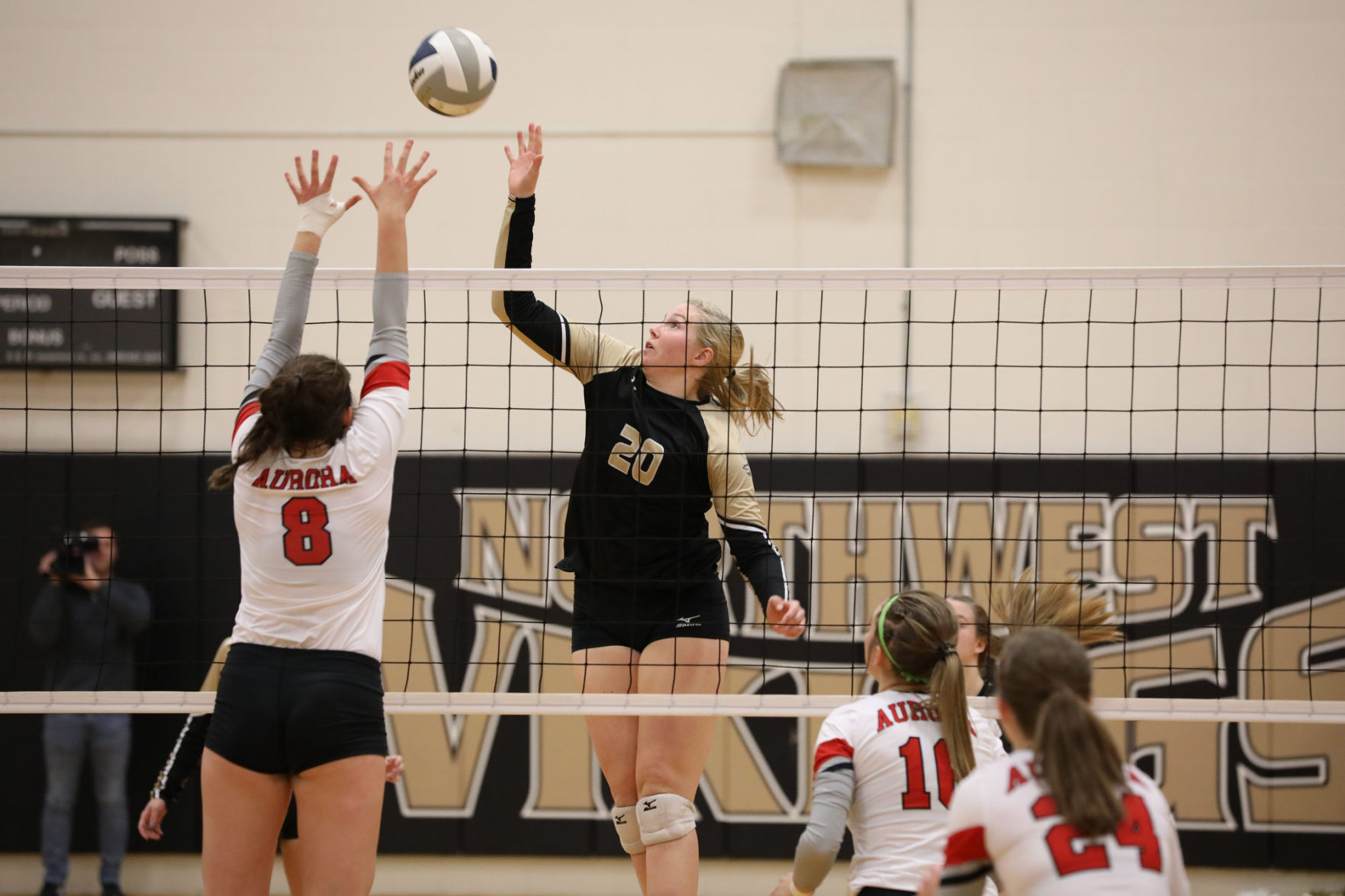 Outtakes_103119_northwestauroravball_zlm046A.JPG
